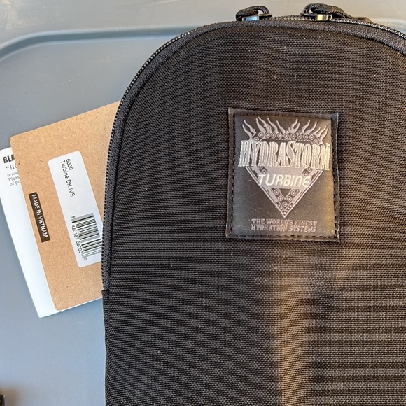 Camelback Hydrastorm - Picture 2 of 4